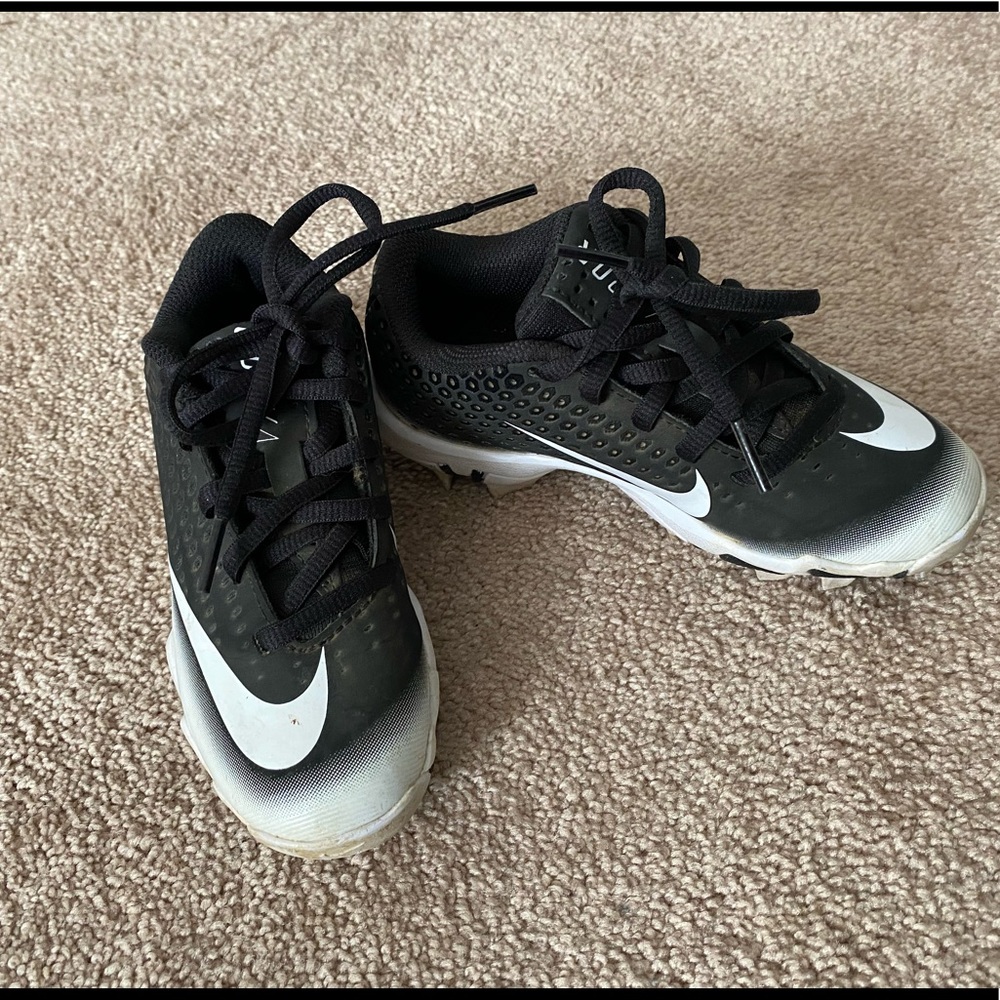 Kids Nike Vapor cleats